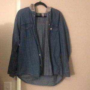 Light denim jacket with grey hood